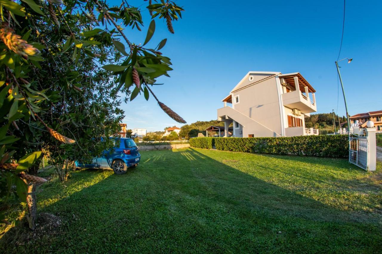 George Apartments Arílasz Kültér fotó